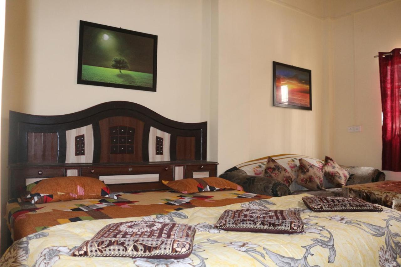 Mother Hostel Varanasi Eksteriør billede