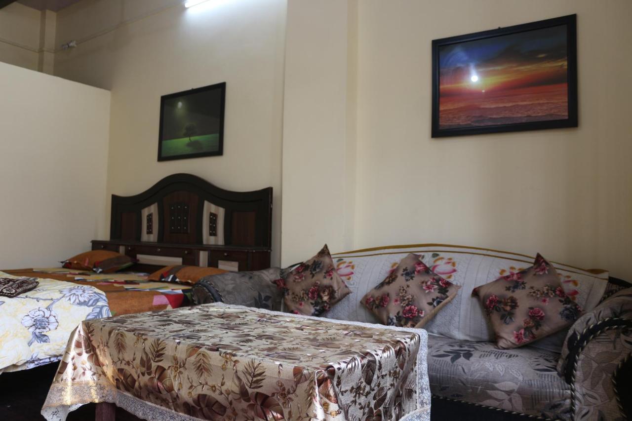 Mother Hostel Varanasi Eksteriør billede