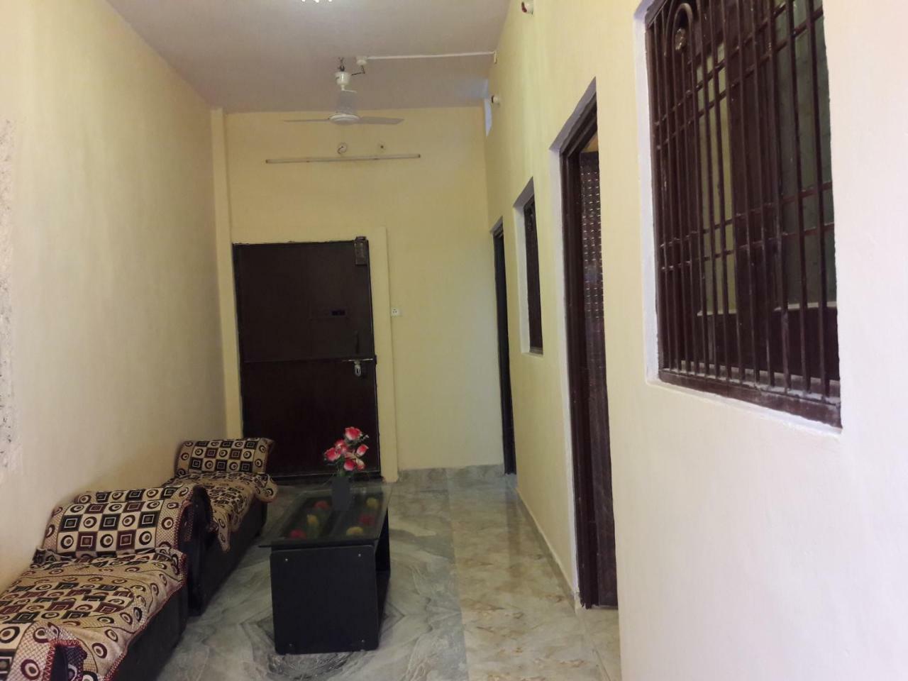 Mother Hostel Varanasi Eksteriør billede